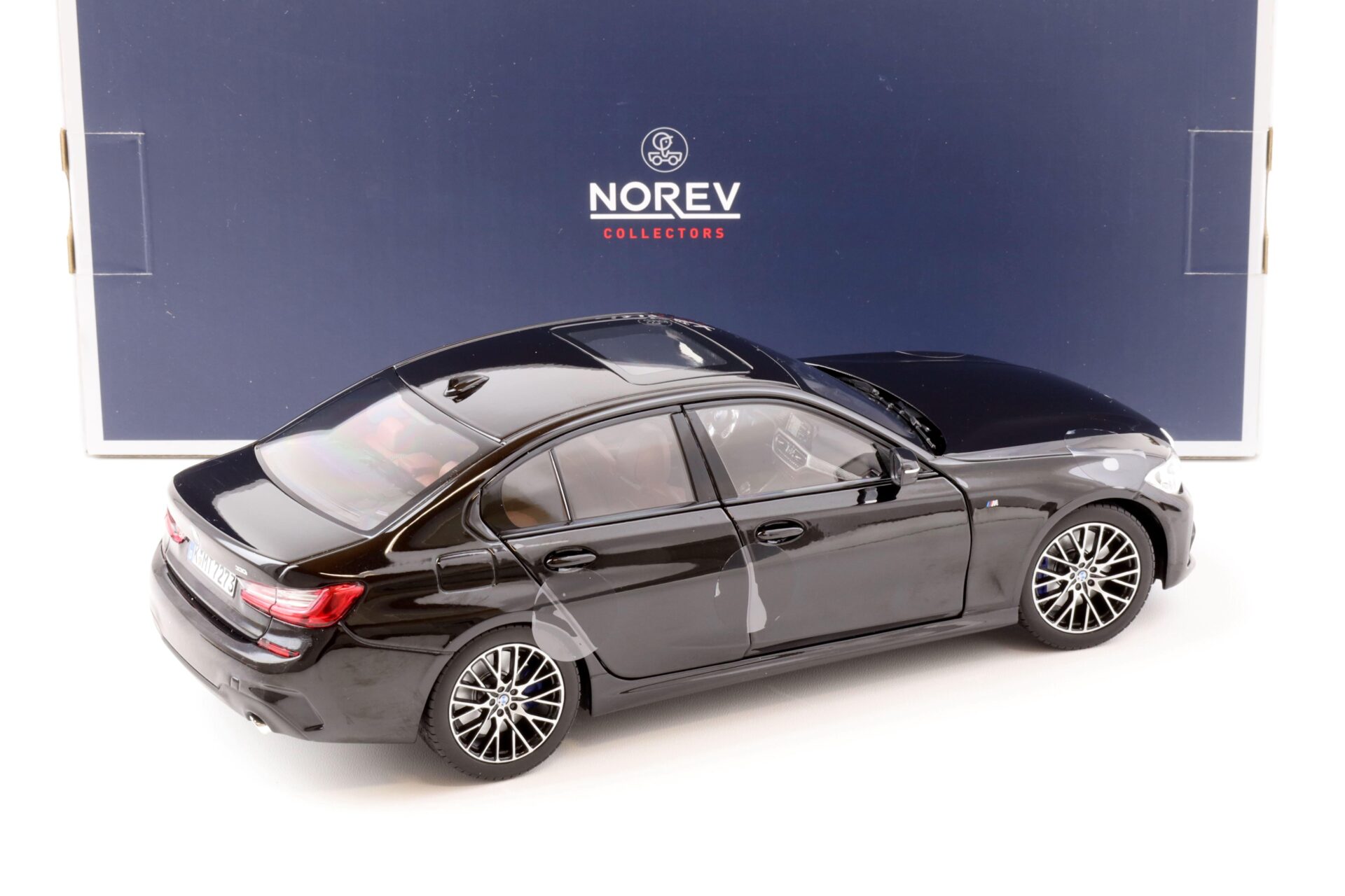 1:18 Norev BMW 330i (G20) Limousine M-Pack 2019 black metallic