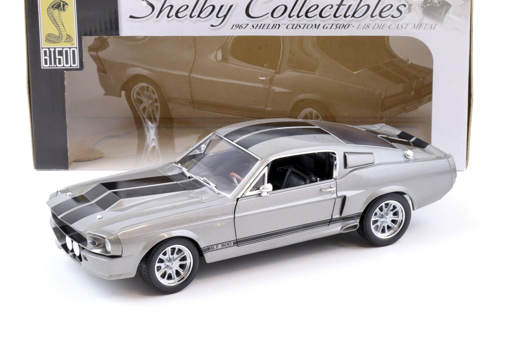 1:18 Shelby Collectibles 1967 Shelby Custom GT 500 grey/black like ELEANOR