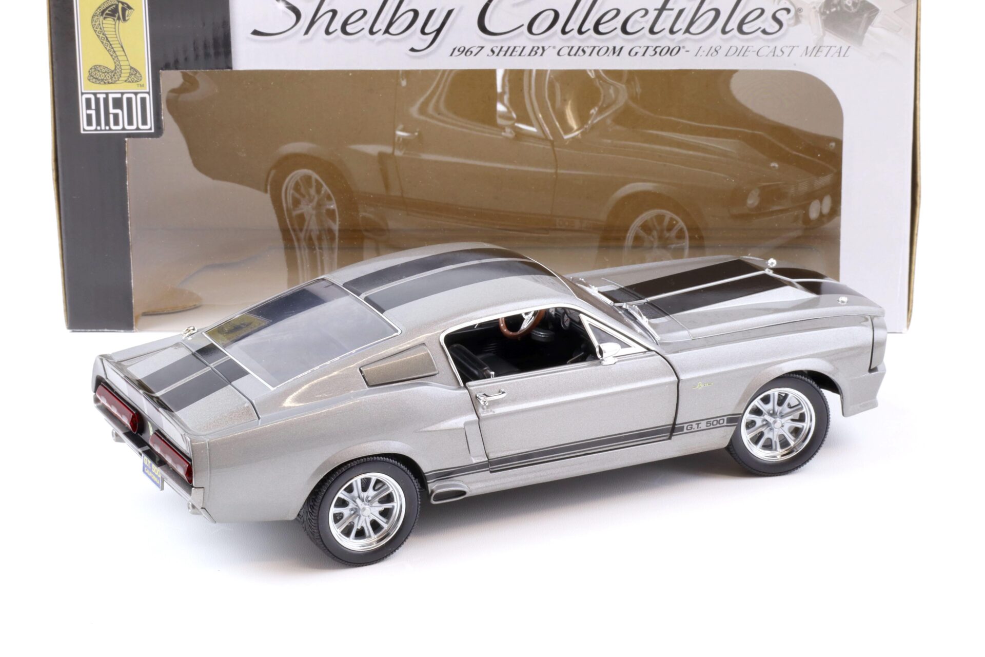 1:18 Shelby Collectibles 1967 Shelby Custom GT 500 grey/black like ELEANOR