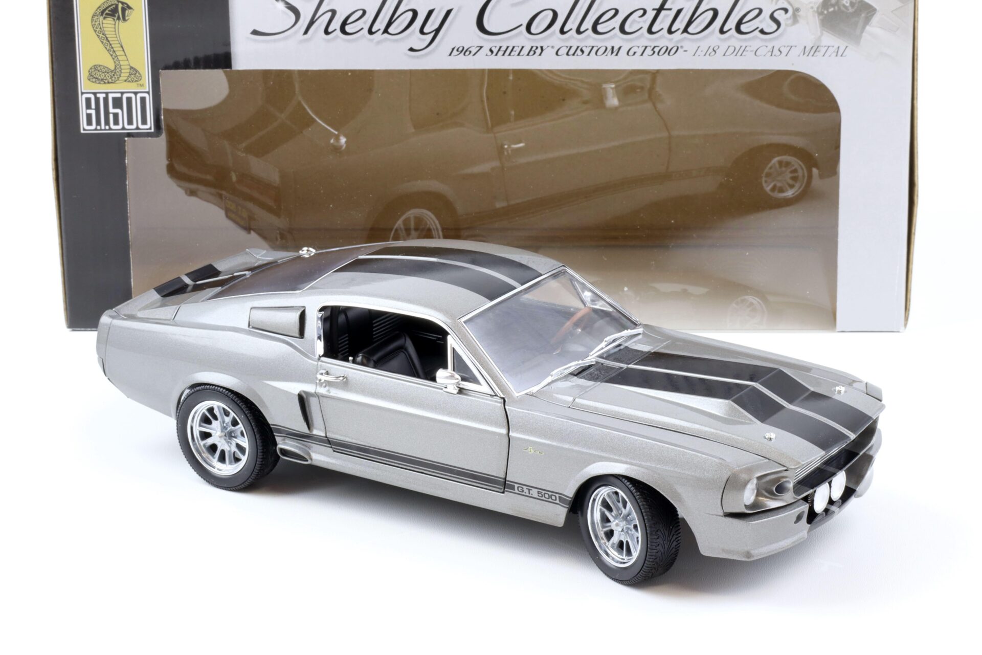 1:18 Shelby Collectibles 1967 Shelby Custom GT 500 grey/black like ELEANOR
