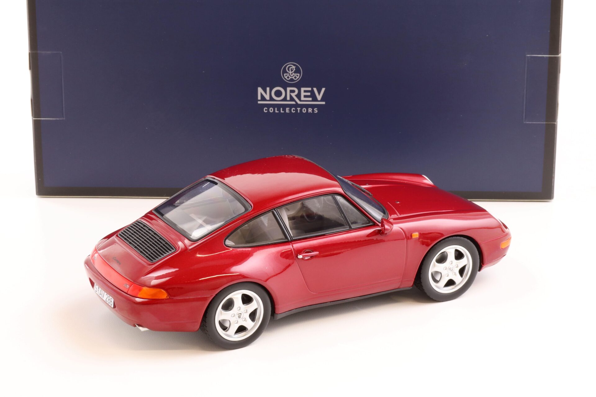 1:18 Norev Porsche 911 (993) Carrera Coupe 1994 red metallic - Limited 200 pcs.