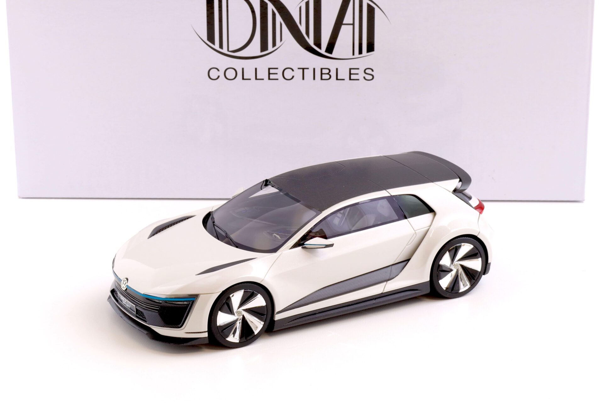 1:18 DNA Collectibles VW Golf GTE Sport Concept Car white