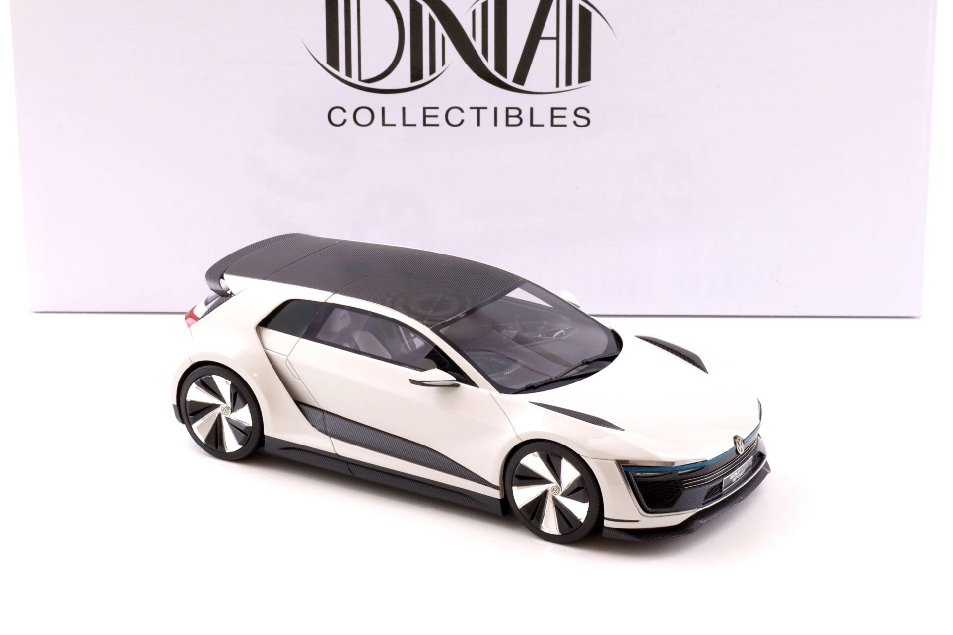 1:18 DNA Collectibles VW Golf GTE Sport Concept Car white
