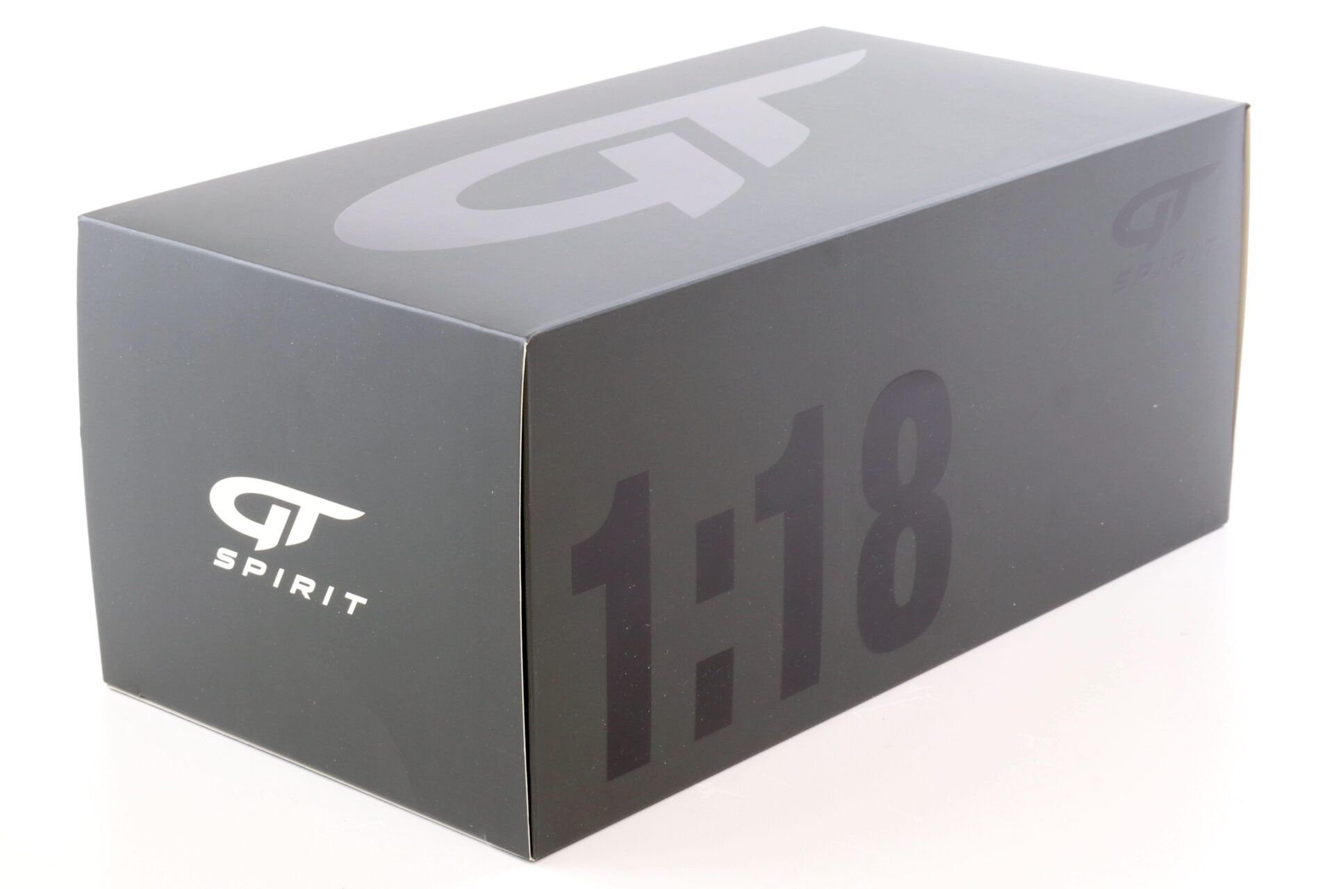 1:18 GT Spirit GT403 Nissan R390 GT1 Road Car blue metallic 1997