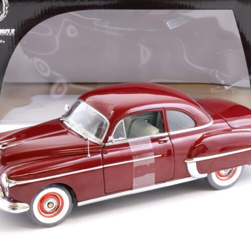 1:18 Ertl Authentics 1950 Oldsmobile dark red