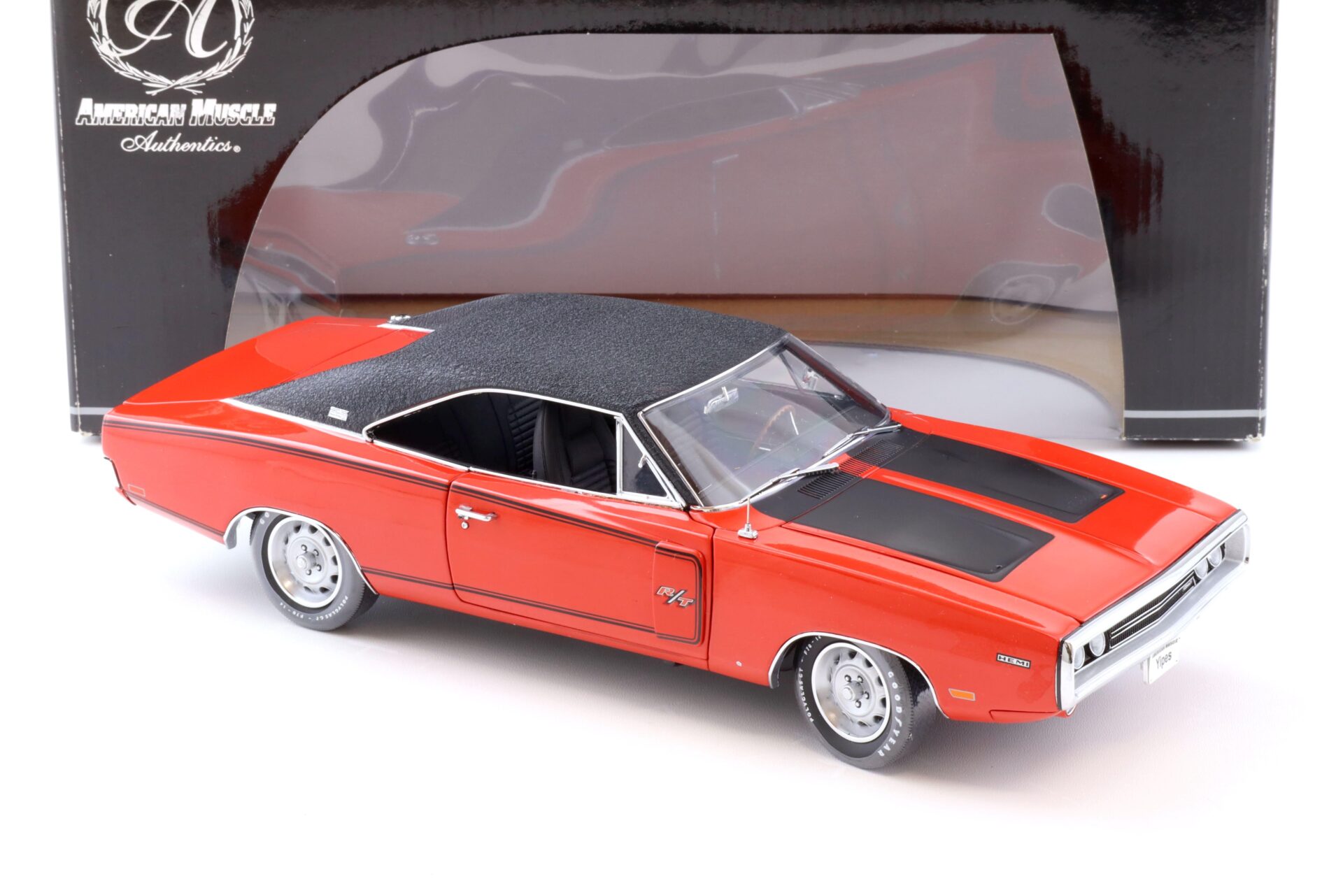 1:18 Ertl Authentics 1970 Dodge Charger R/T Coupe red/ black