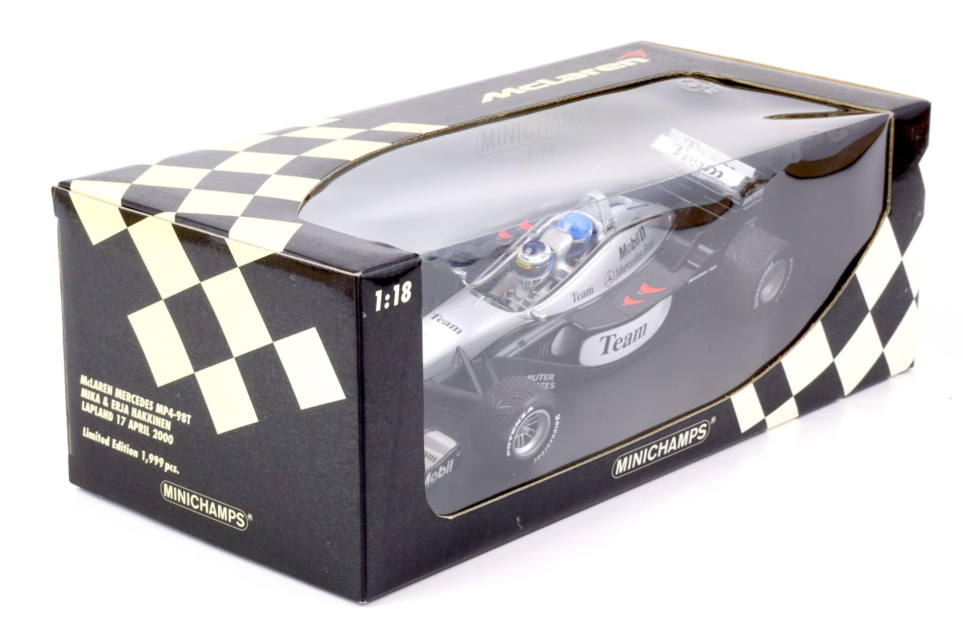 1:18 Minichamps McLaren Mercedes MP4-98T Mika & Erja Hakkinen 2000