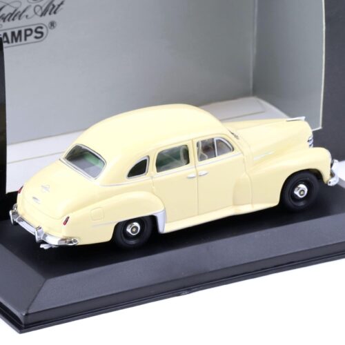 1:43 Minichamps Opel Kapitän 1951-53 Ivory
