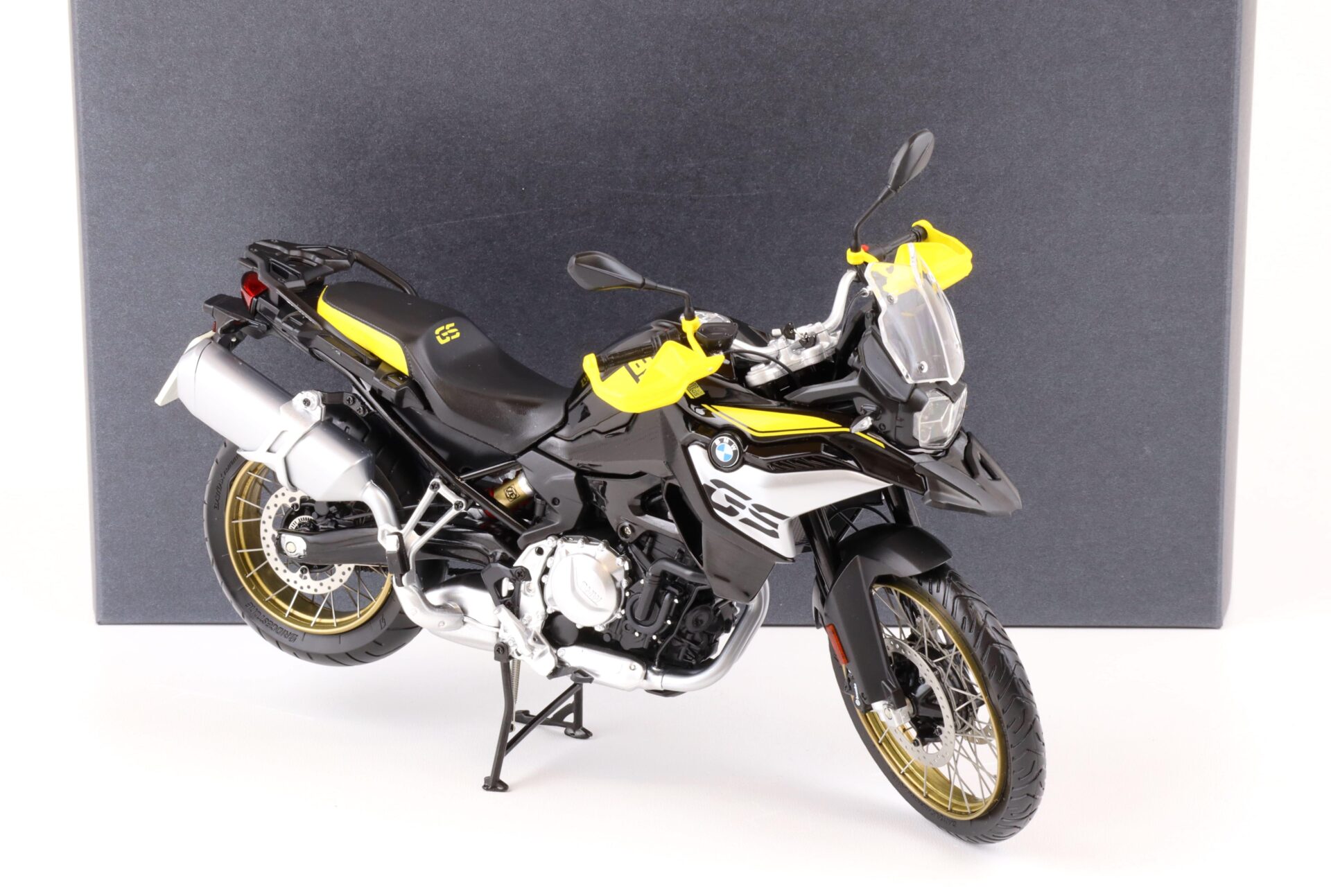 1:10 Original BMW Motorrad BMW F850 GS 40 Year GS Edition yellow/ black DEALER VERSION