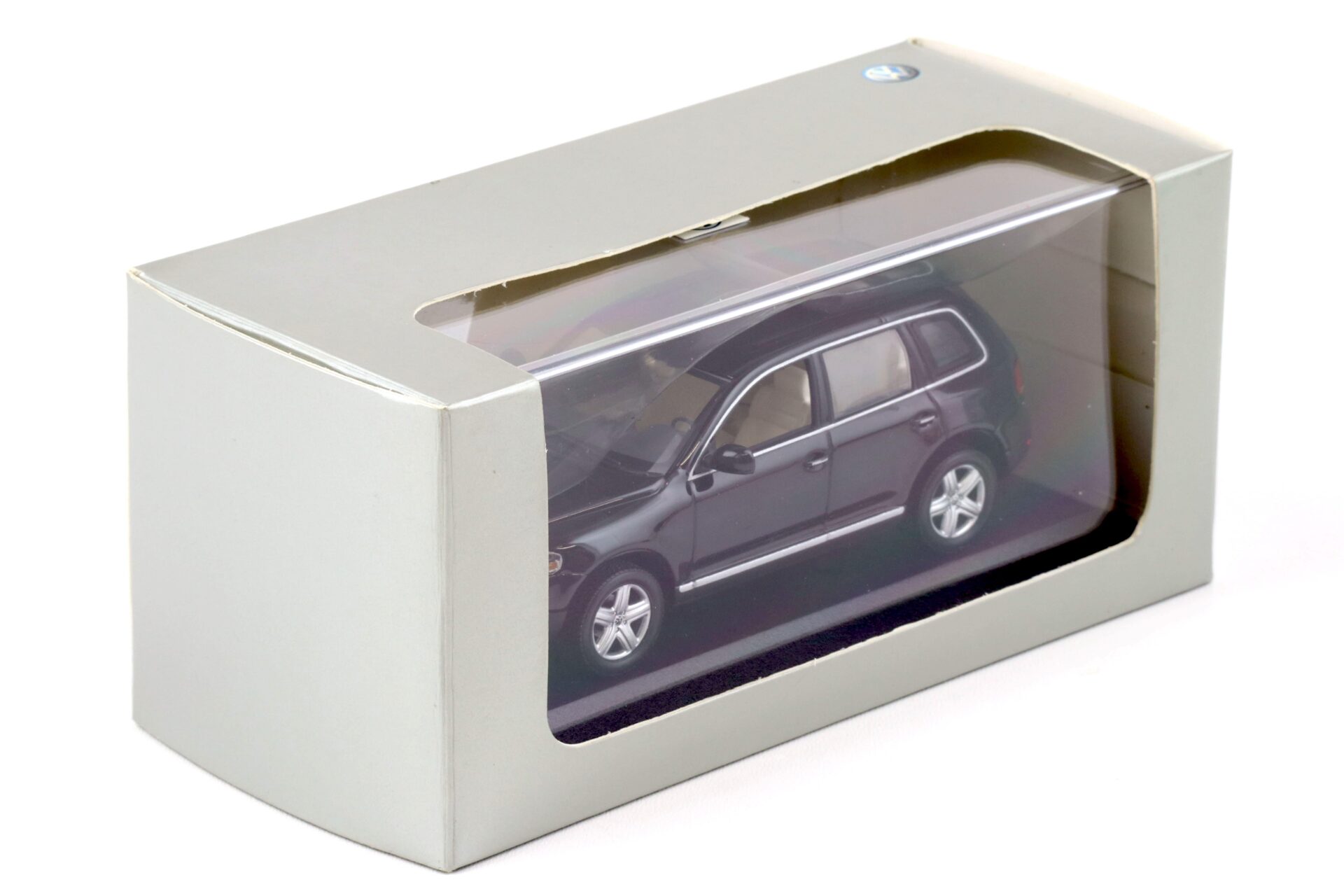 1:43 Minichamps VW Touareg SUV black DEALER VERSION