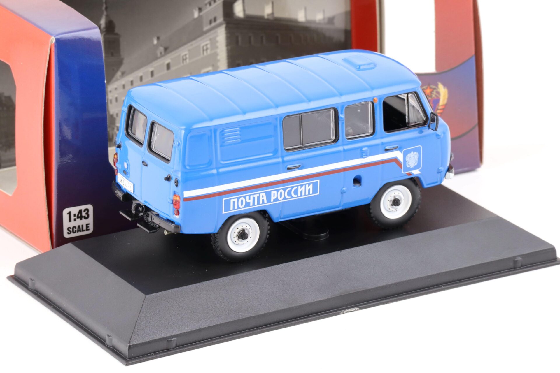 1:43 IST Models 2005 UAZ 452 (39625) Russian Mail blue