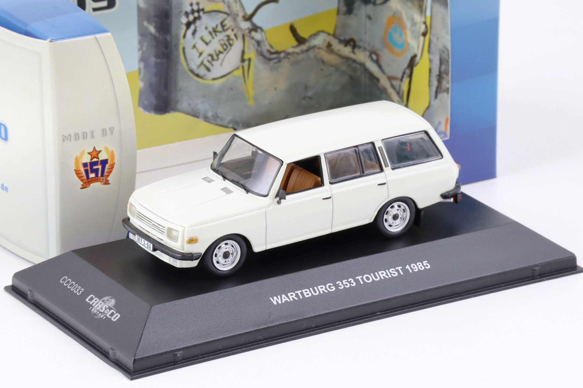 1:43 Cars&Co IST 1985 Wartburg 353 Tourist white