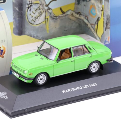 1:43 Cars&Co IST 1985 Wartburg 353 Sedan green