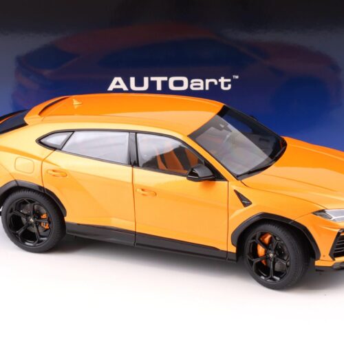 1:18 AUTOart Lamborghini Urus 2018 Arancio Borealis/ pearl orange 79160