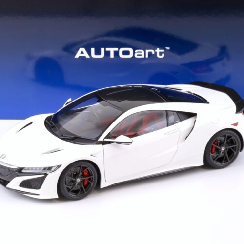 1:18 AUTOart Honda NSX (NC1) Coupe 2016 white 73231