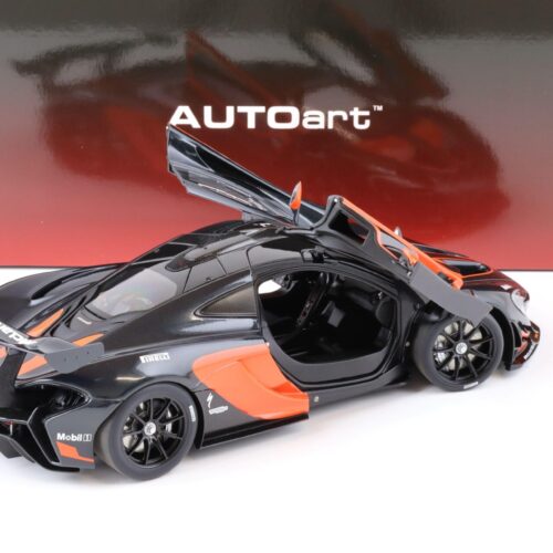 1:18 AUTOart McLAREN P1 GTR dark hyper silver/ red accents 81543