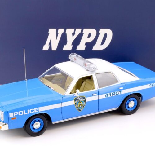 1:18 Greenlight 1978 Dodge Monaco New York Police Department NYPD blue/ white