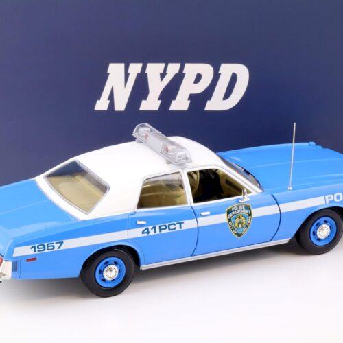 1:18 Greenlight 1978 Dodge Monaco New York Police Department NYPD blue/ white