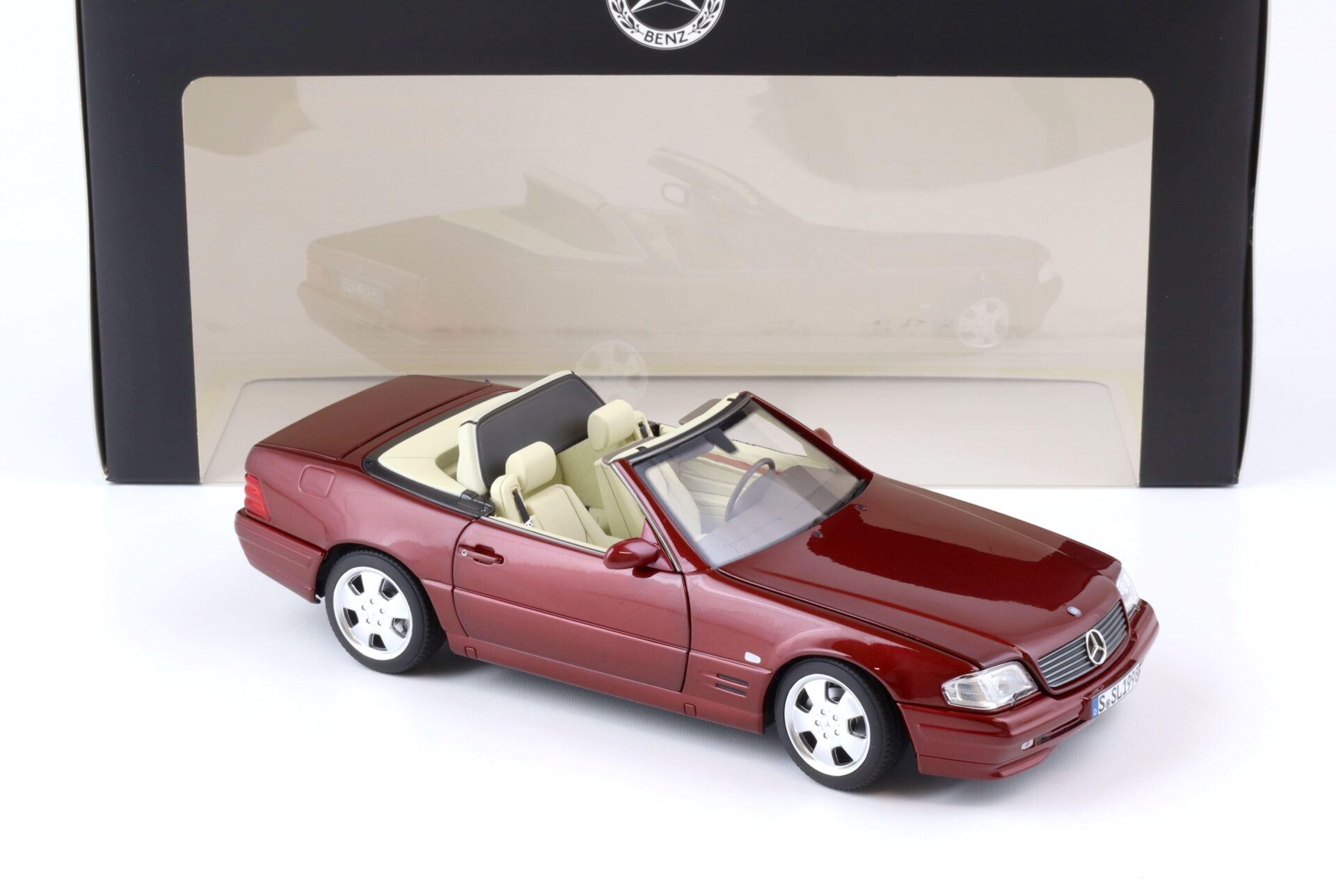 1:18 Norev Mercedes SL 500 R129 Convertible Facelift amber red DEALER VERSION
