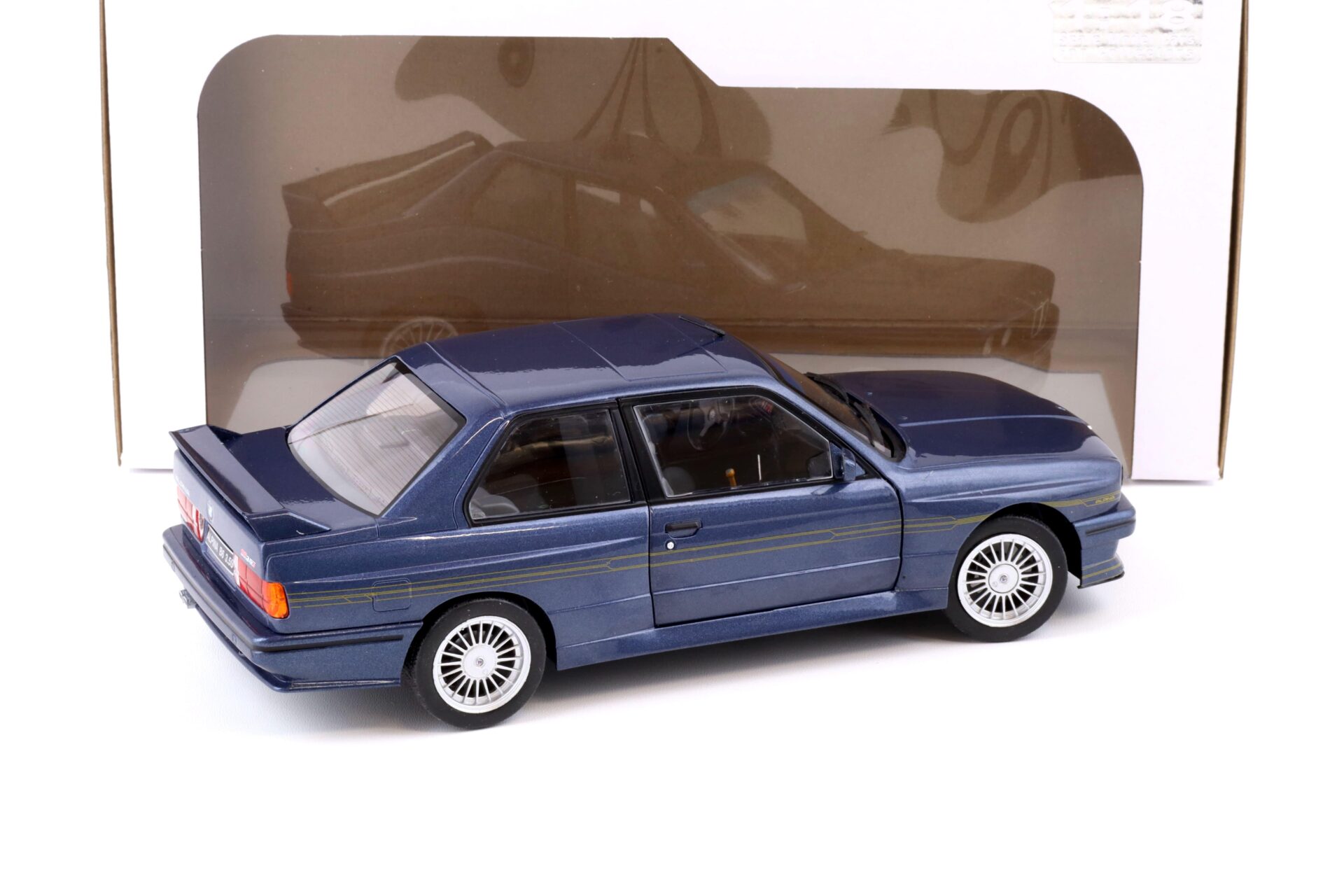 1:18 Solido BMW M3 E30 Alpina B6 3,5 S blue