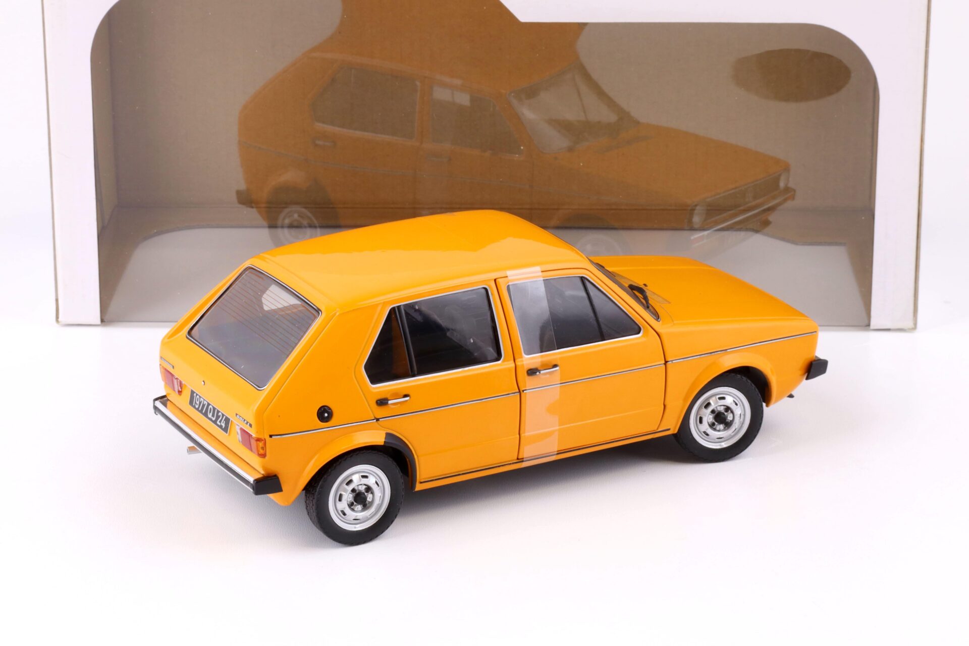 1:18 Solido VW Golf 1 L mandarin orange 1983