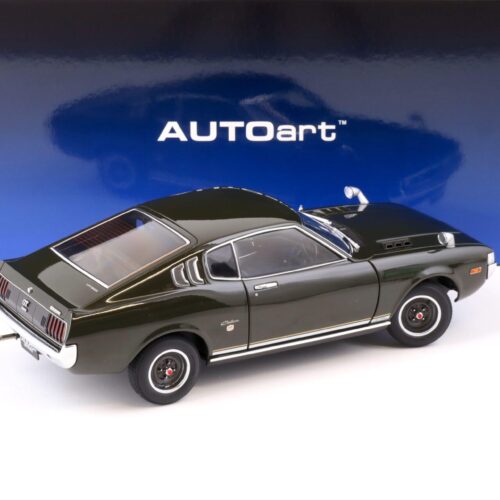 1:18 AUTOart Toyota Celica Liftback 2000 GT (RA25) 1973 moss green 78768