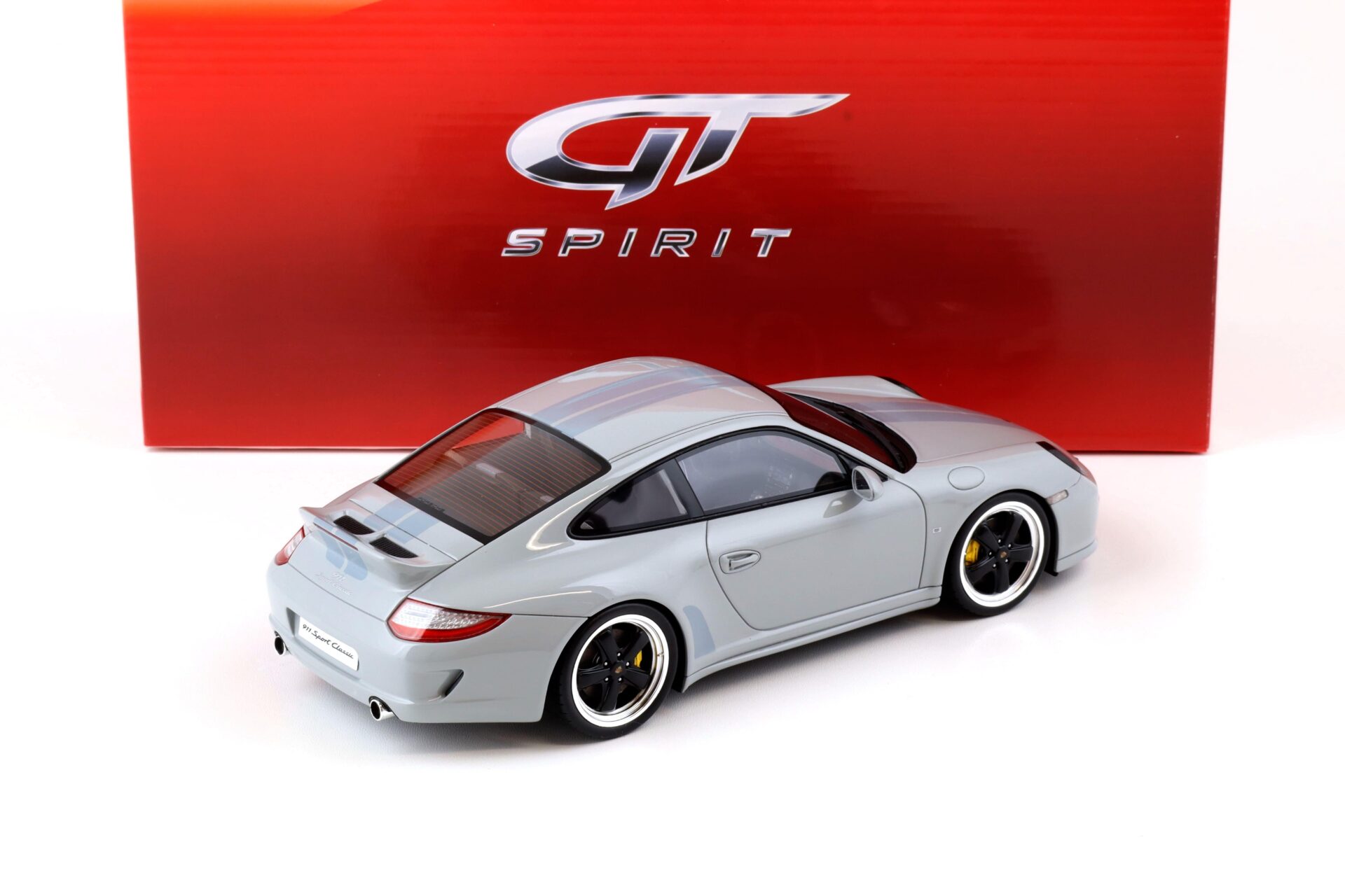 1:18 GT Spirit GT047 Porsche 911 (997.2) Sport Classic 2009 grey