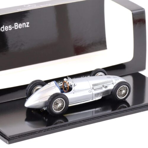 1:43 Spark Mercedes W154 / W163 Silberpfeil silver 1939 DEALER VERSION