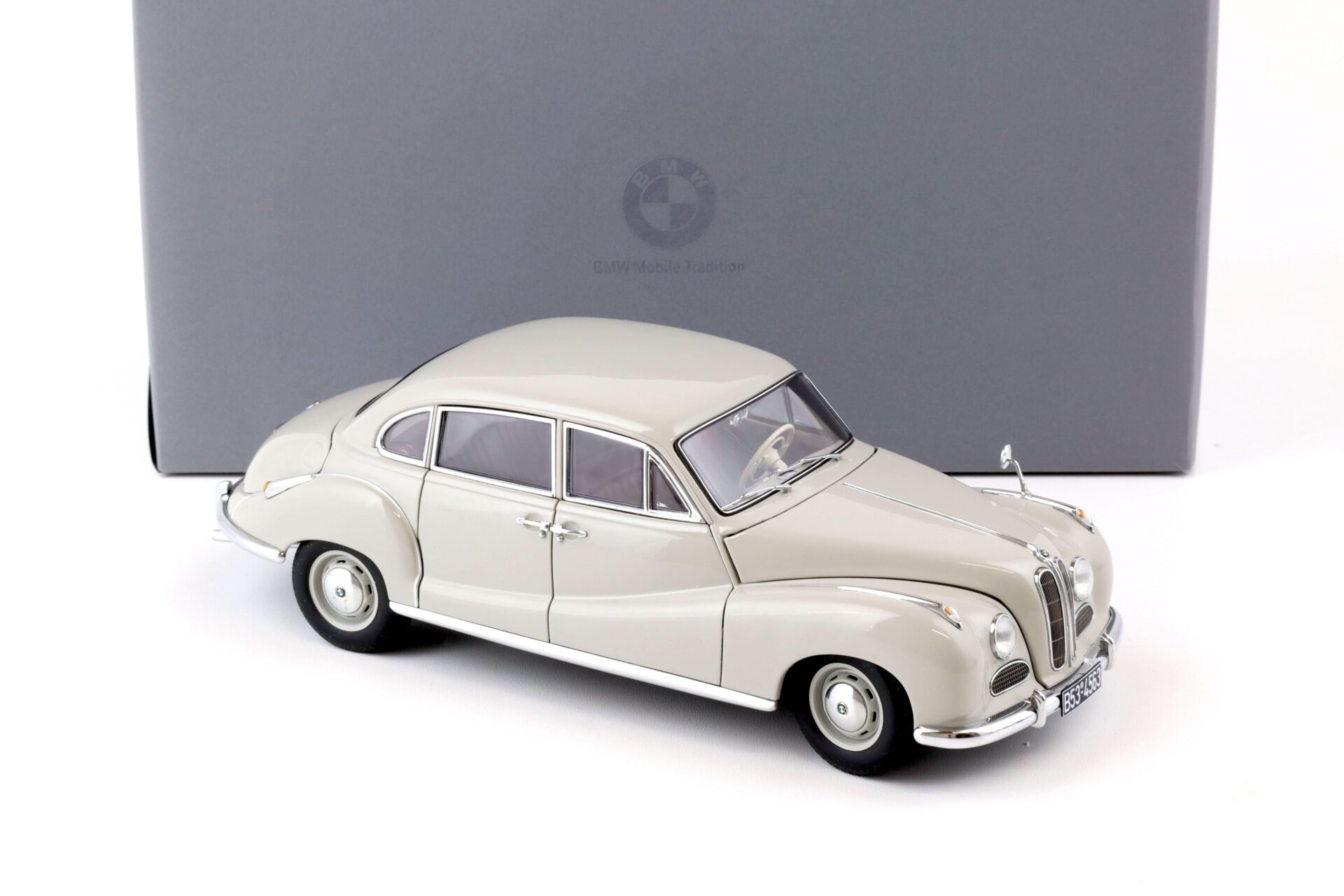 1:18 AUTOart BMW 501 Barockengel grey DEALER VERSION