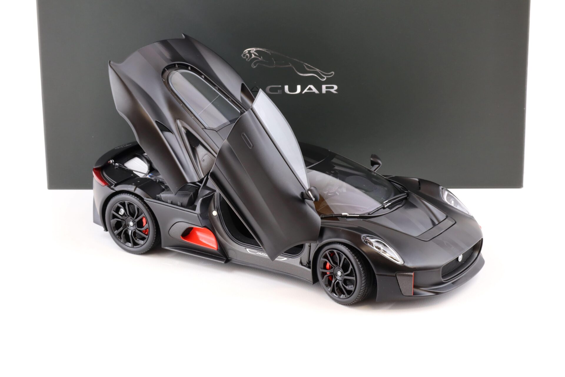 1:18 Almost Real Jaguar C-X75 satin black matt with gloss black stripes 810605
