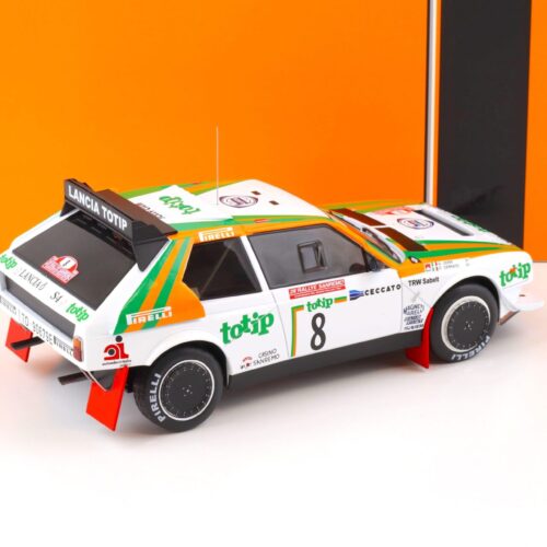 1:18 IXO Lancia Delta S4 #8 TOTIP Rally San Remo Cerrato/ Cerri #8