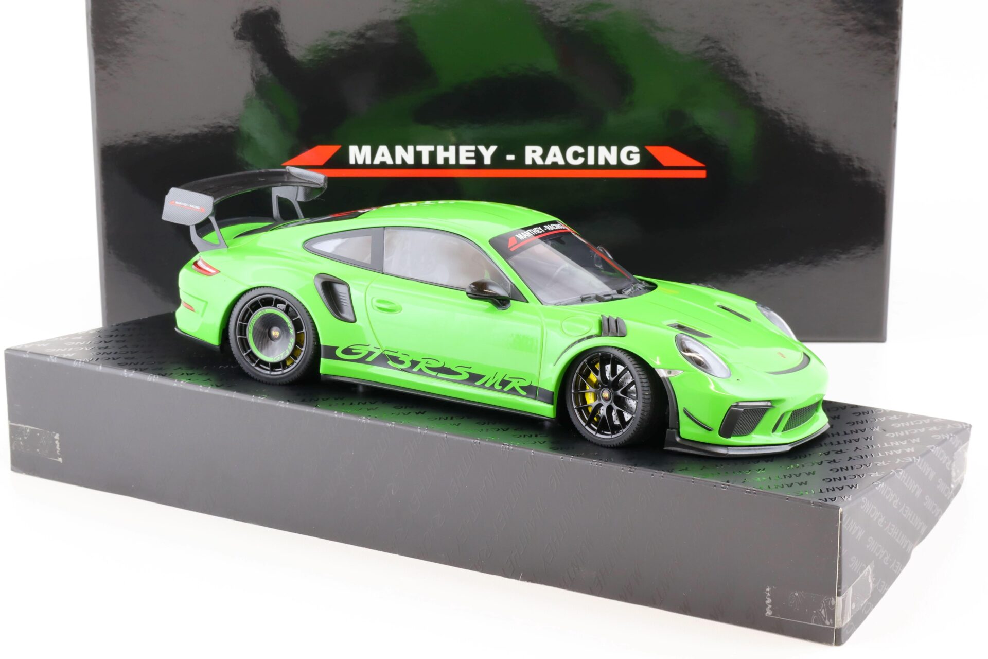 1:18 Minichamps Porsche 911 (991.2) GT3 RS MR Lizard green Manthey-Racing Special Box