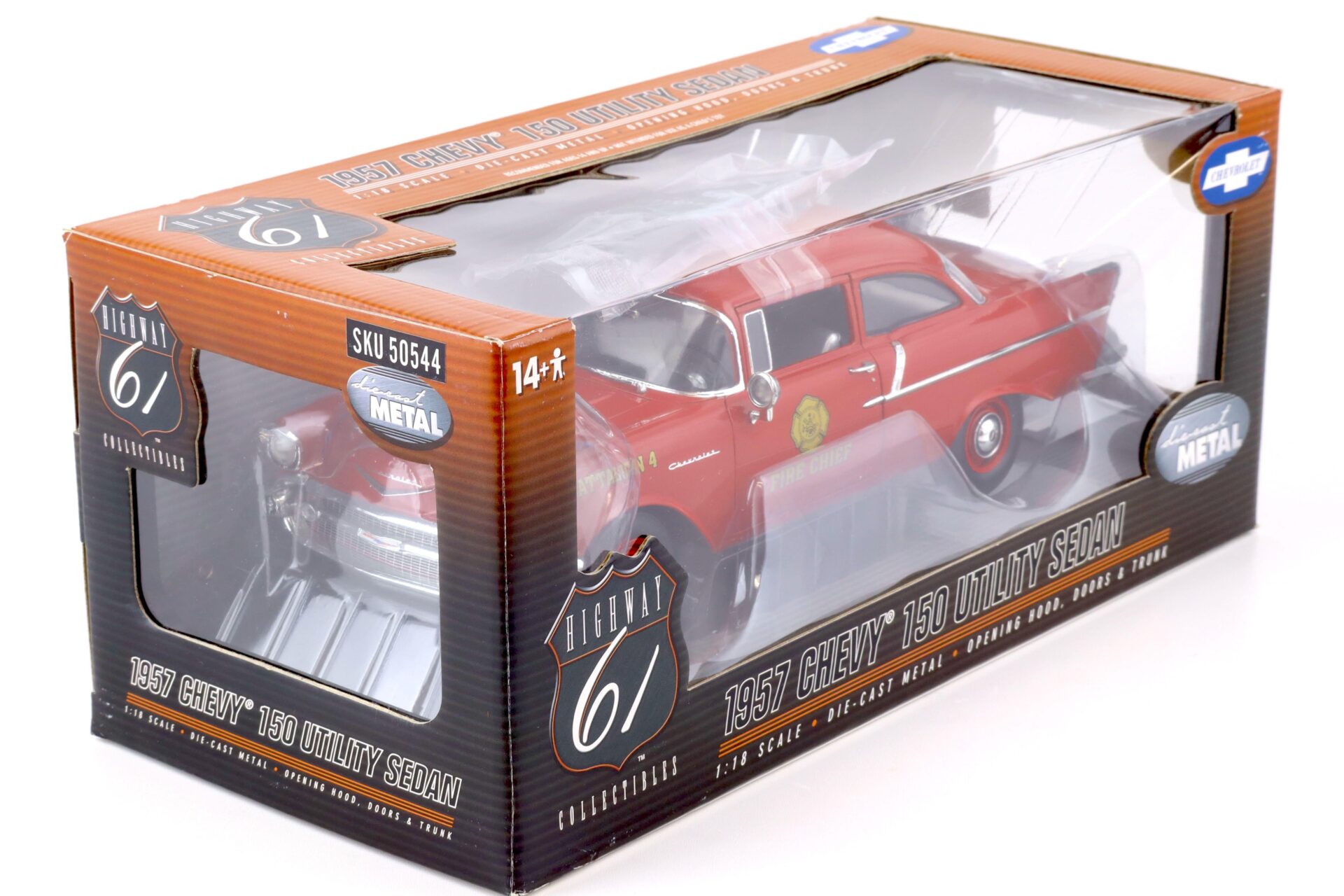 1:18 Highway61 Chevrolet 150 Utility Sedan Fire Chief 1957 red 50544