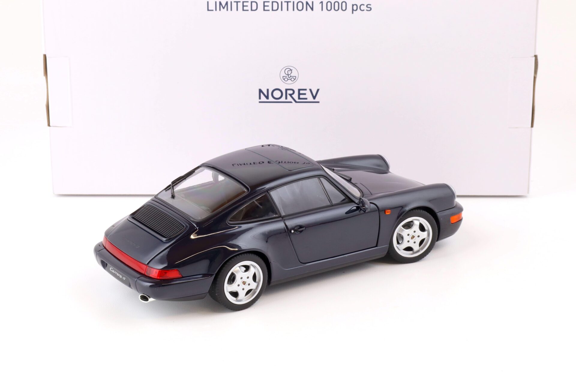 1:18 Norev Porsche 911 (964) Carrera 4 Coupe 1990 dark blue metallic - Limited 1000 pcs.