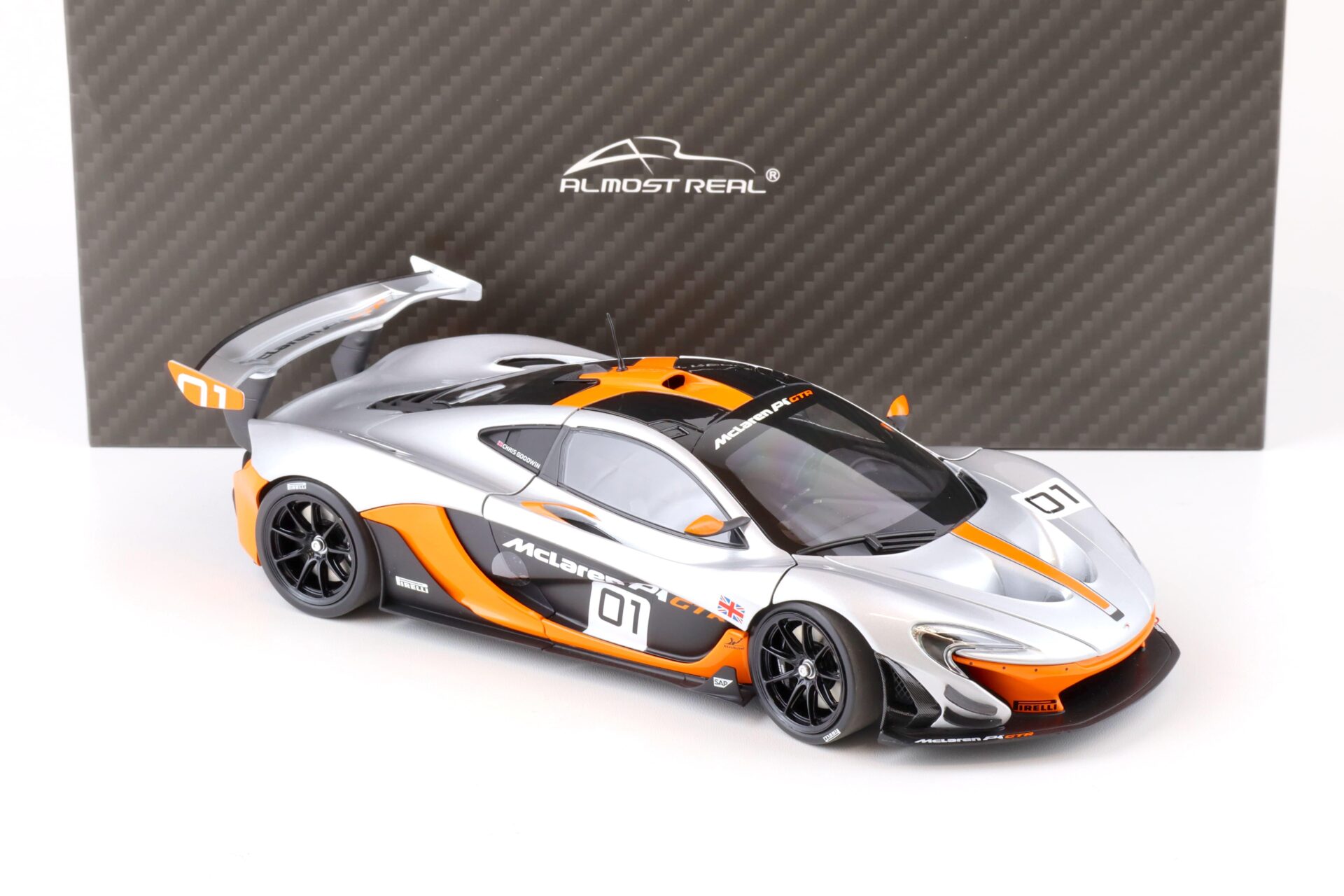 1:18 Almost Real McLAREN P1 GTR Design Concept #01 silver/black/orange