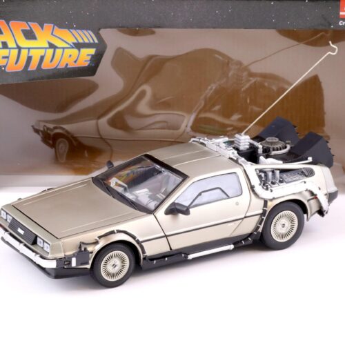 1:18 Sun Star 1983 Delorean DMC-12 Time Machine Back to the Future 1