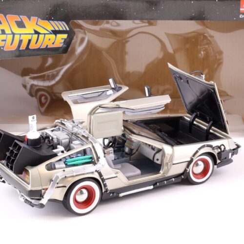 1:18 Sun Star 1987 Delorean DMC-12 Time Machine Back to the Future 3 - Image 4