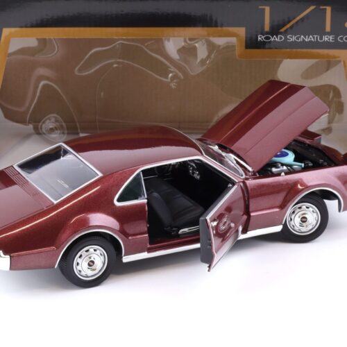 1:18 Road Signature 1966 Oldsmobile Tornado burgundy metallic