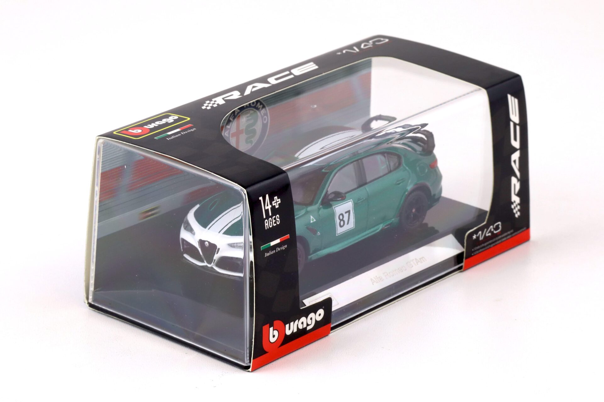 1:43 Bburago Alfa Romeo Giulia GTAm #87 verde Montreal green / white