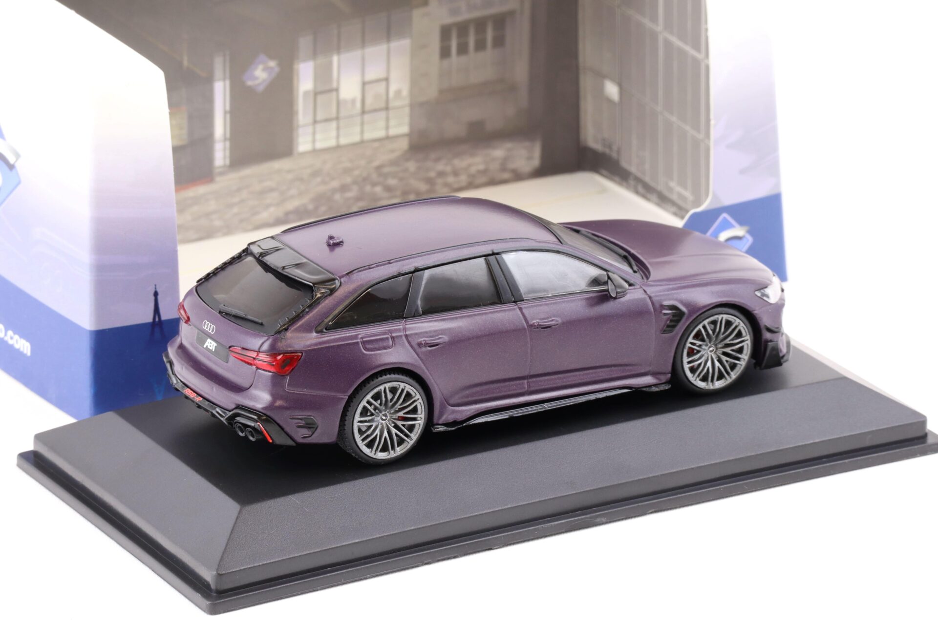 1:43 Solido Audi ABT RS6-R Avant (C8) 2022 purple matt