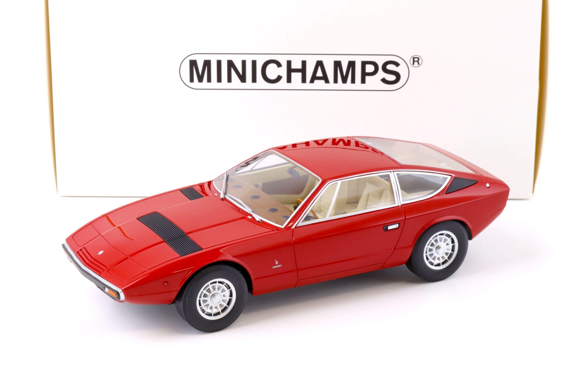 1:18 Minichamps Maserati Khamsin 1977 red