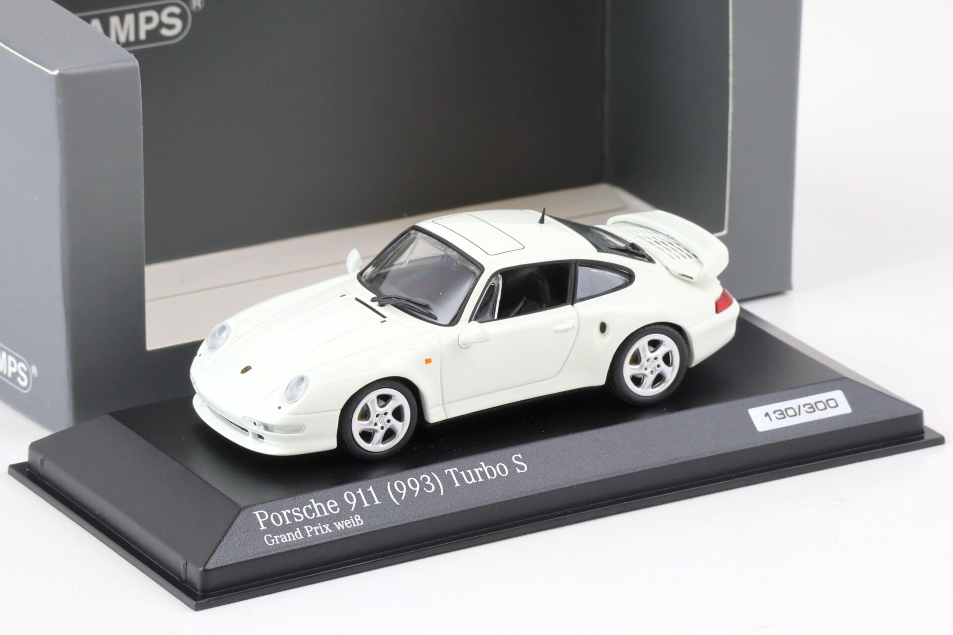 1:43 Minichamps Porsche 911 (993) Turbo S Coupe Grand Prix white - CA04316003