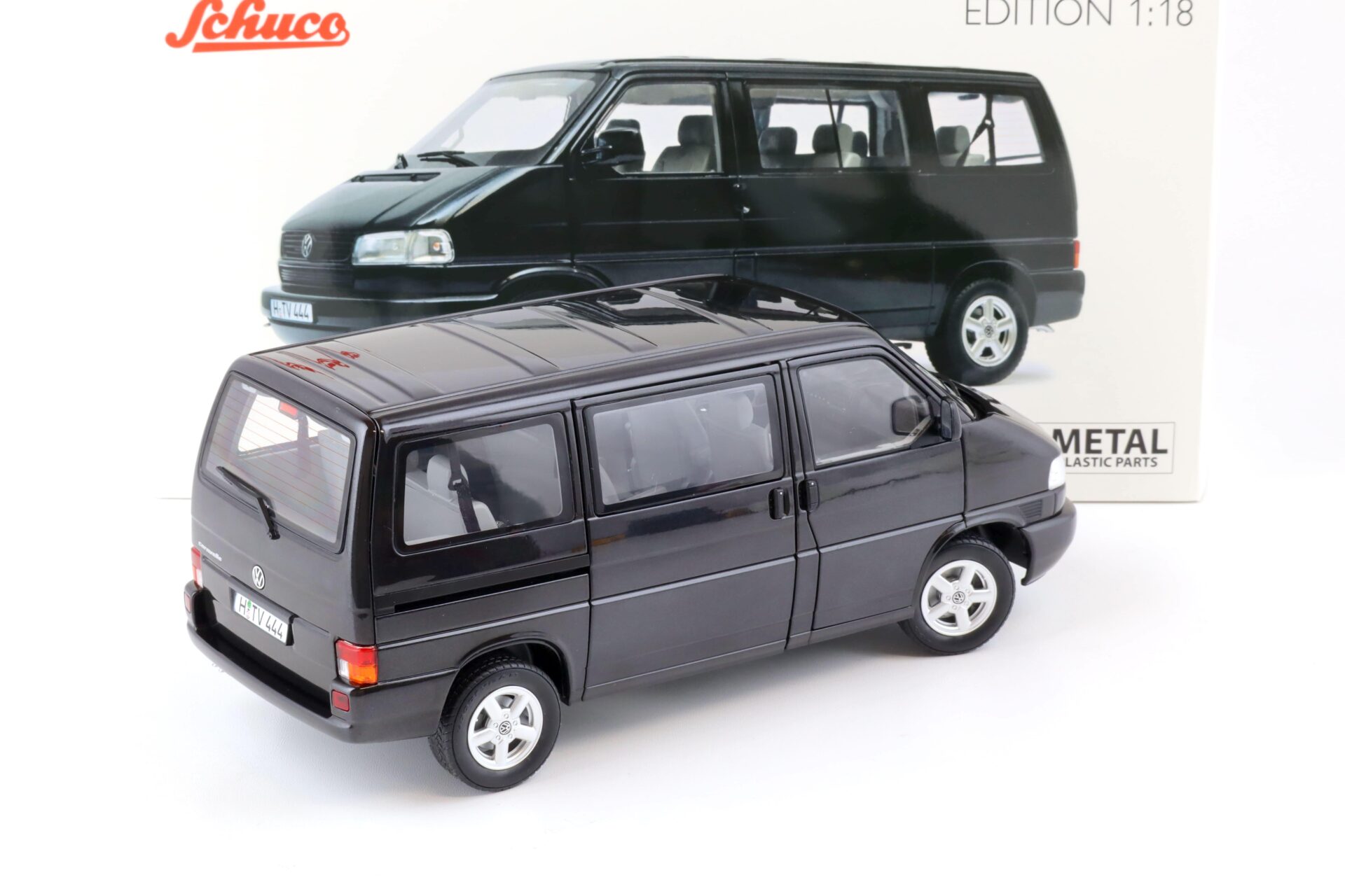 1:18 Schuco VW T4b Caravelle Bus black metallic 450041600