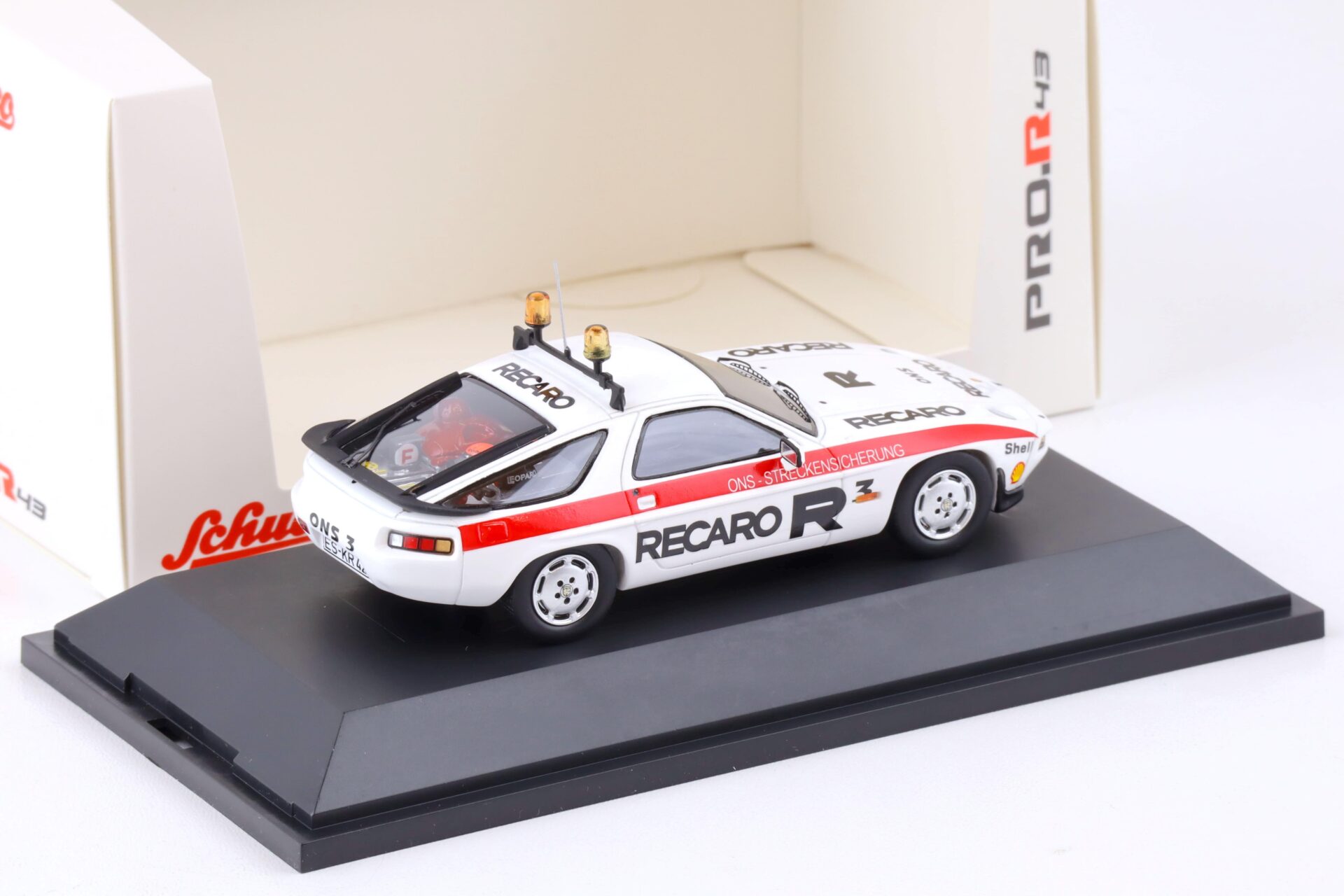 1:43 Schuco PRO.R43 Porsche 928 S ONS-Streckensicherung Recaro R3 white