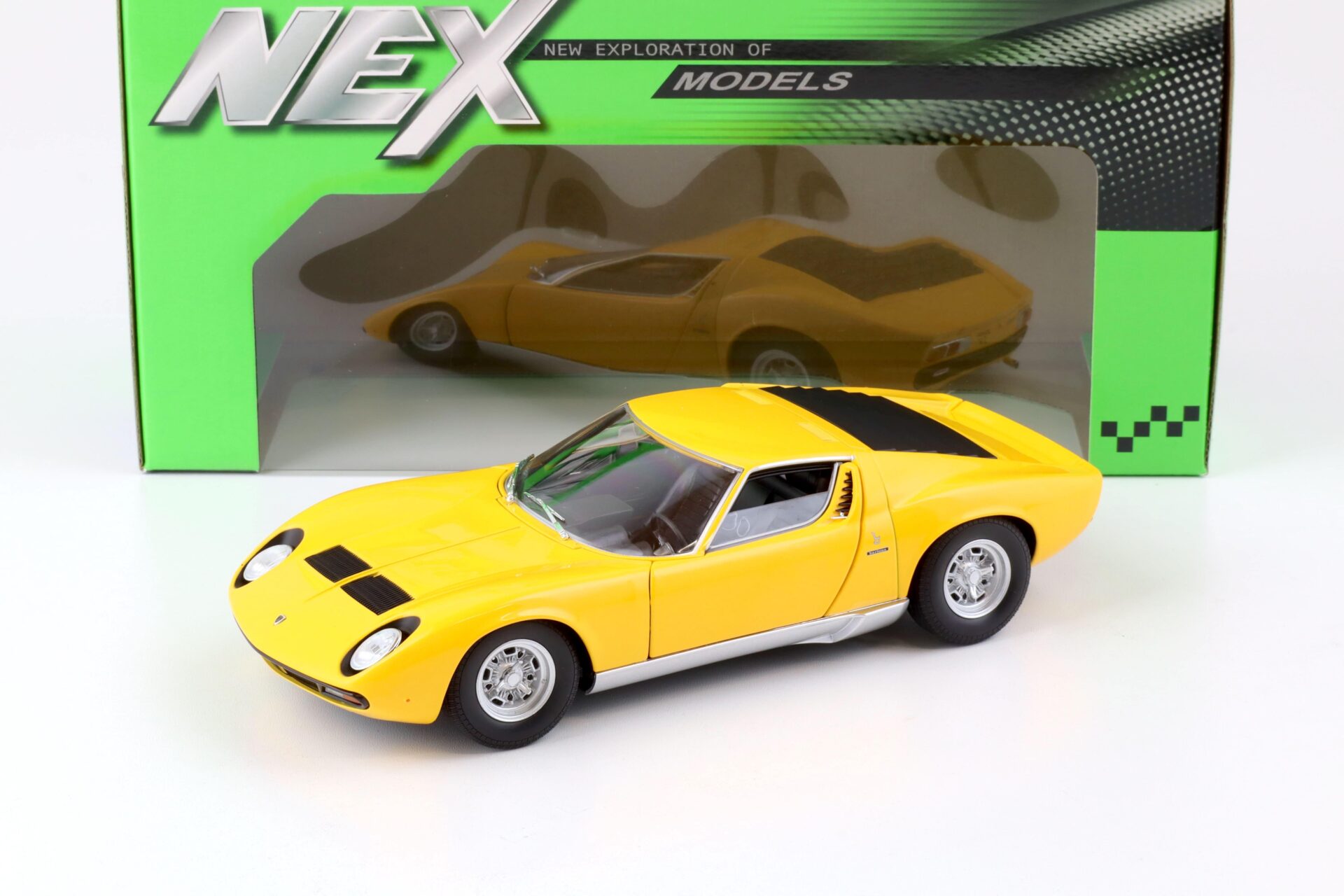 1:18 Welly NEX Lamborghini Miura SV 1971 yellow