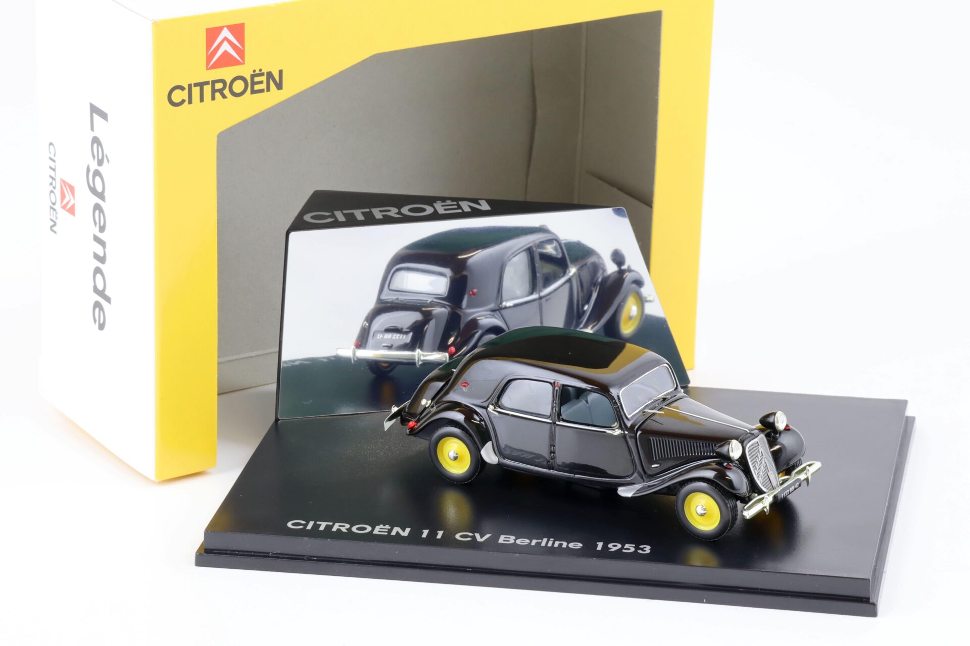 1:43 Norev Citroen 11 CV Berline 1953 black DEALER VERSION