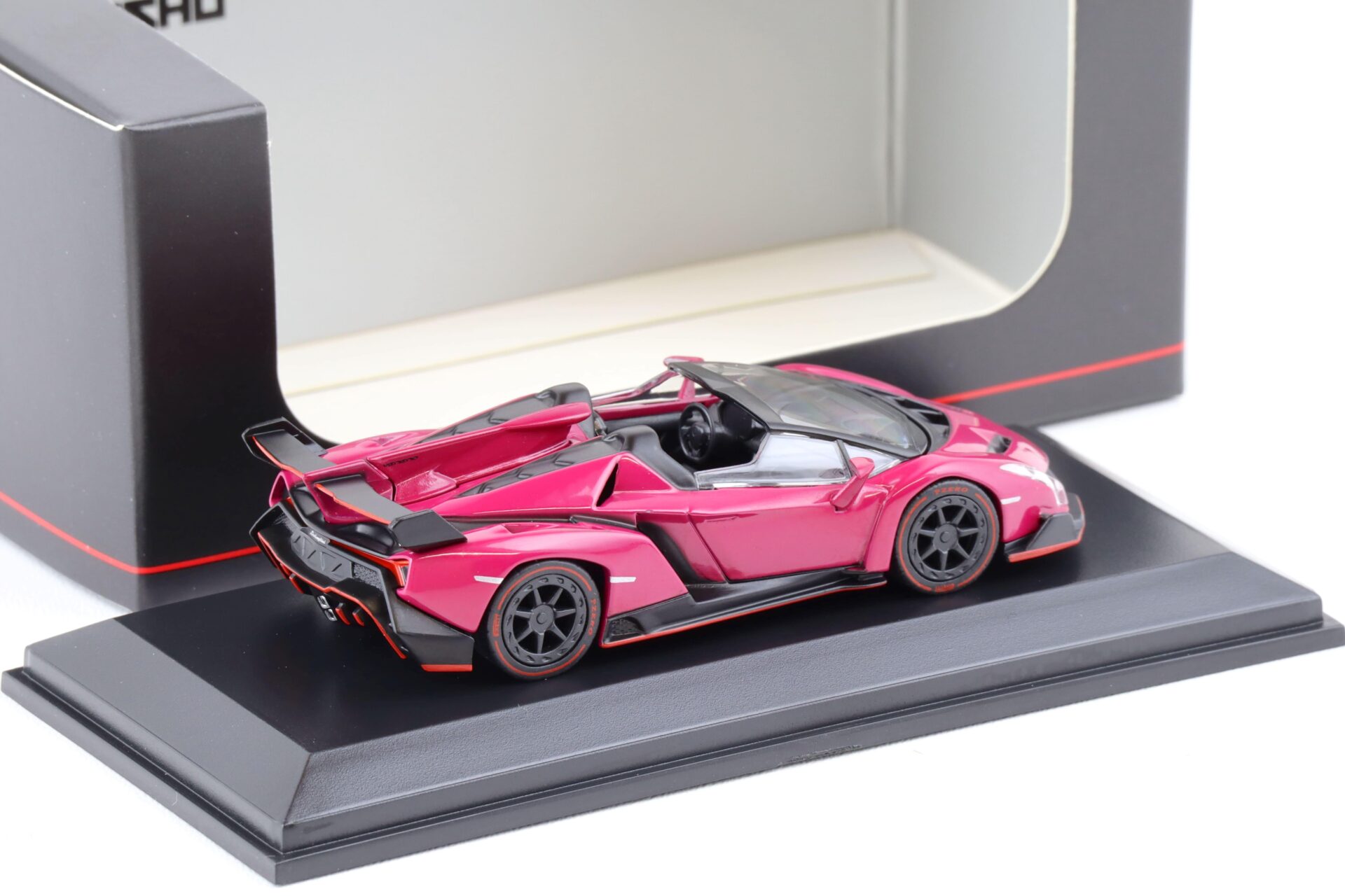 1:64 Kyosho Lamborghini Veneno Roadster Magenta/ red Line