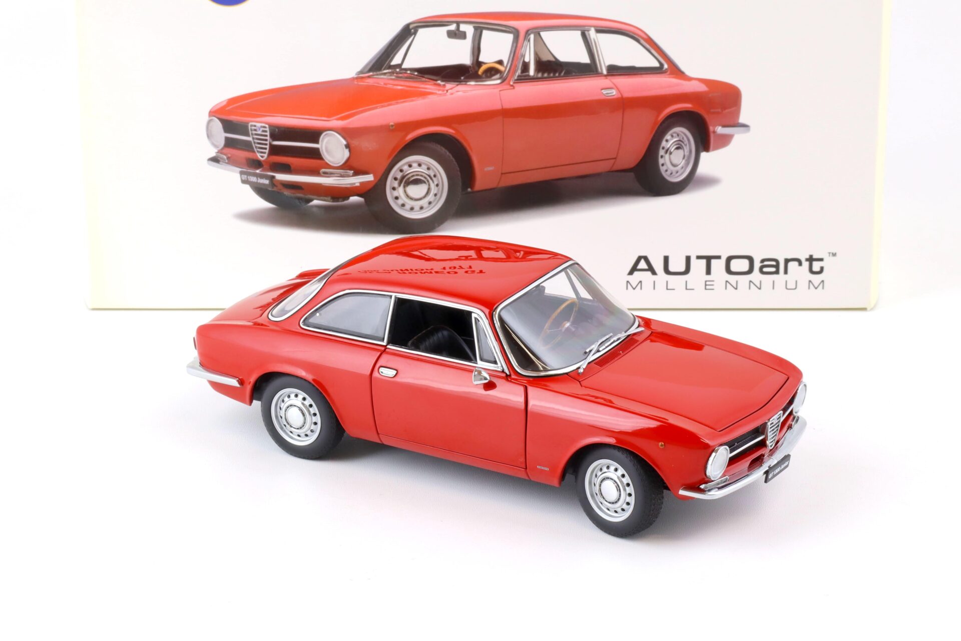 1:18 AUTOart Alfa Romeo GT 1300 Junior 1971 red