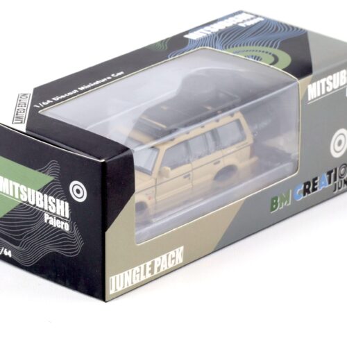 1:64 BMC BM Creations 1996 Mitsubishi Pajero 2nd. Gen. RHD Jungle Pack matt ivory