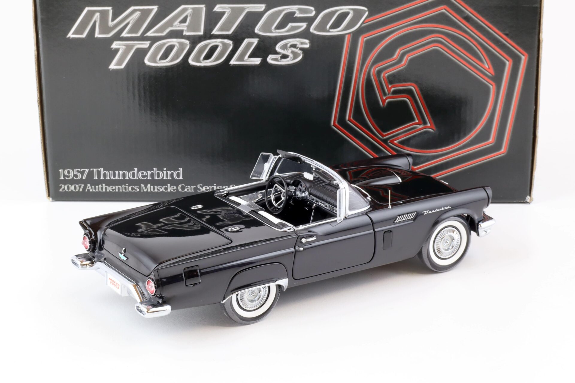 1:18 ERTL RC2 Authentics MATCO TOOLS 1957 Ford Thunderbird black
